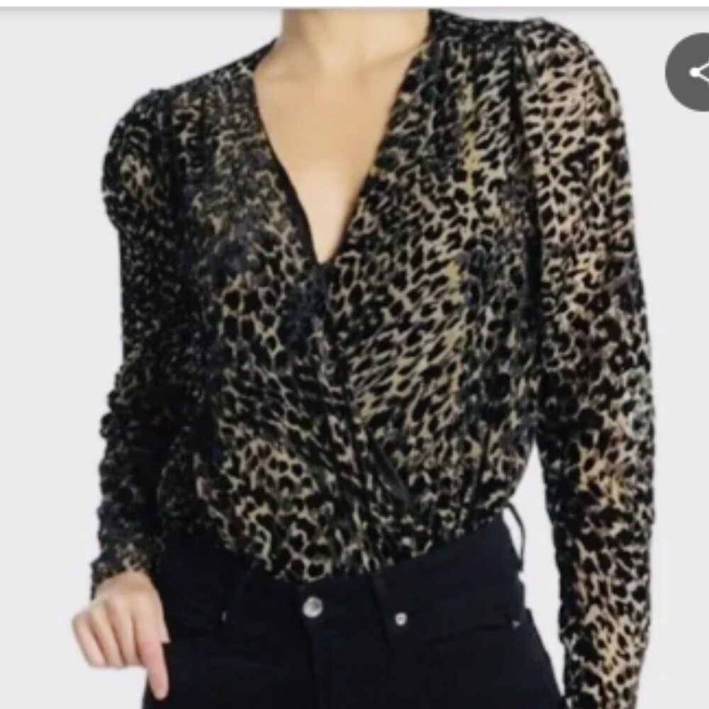 Adorable Animal Print Body Suit XS NEW NWT ASTR 🥰